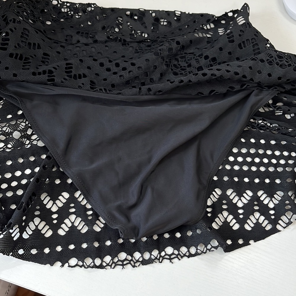 New. Beachsissi Super cute swim bottoms with attached skirt